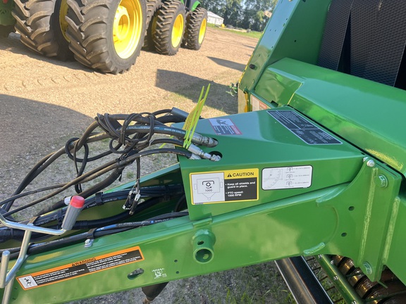 2023 John Deere 560M Baler/Round