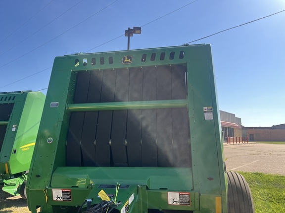 2023 John Deere 560M Baler/Round