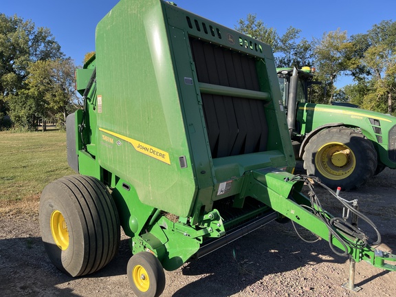 2024 John Deere 561M Baler/Round