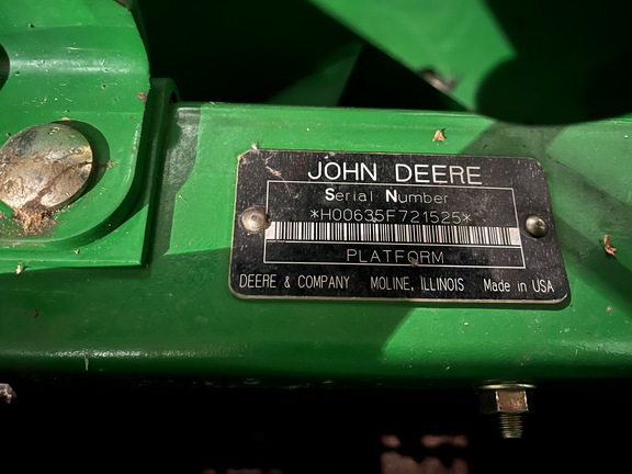 2007 John Deere 635F Header Combine