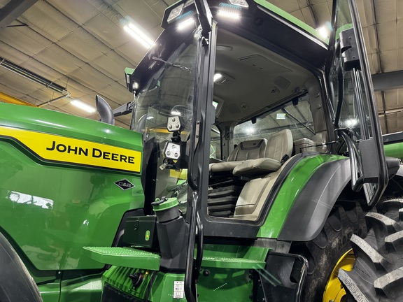 2020 John Deere 8R 370 Tractor