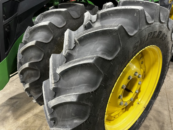 2020 John Deere 8R 370 Tractor