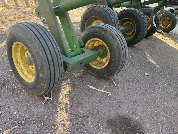 2013 John Deere 2720 Disk Ripper