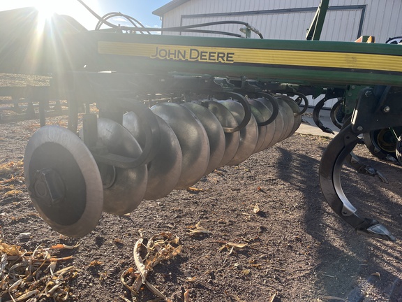 2013 John Deere 2720 Disk Ripper