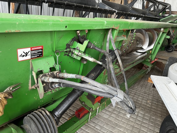 2002 John Deere 930F Header Combine