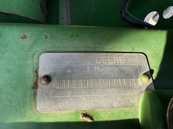 2002 John Deere 930F Header Combine