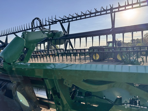 2024 John Deere RD40F Header Combine