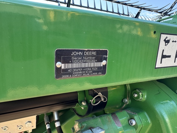 2024 John Deere RD40F Header Combine