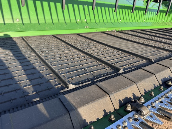 2024 John Deere RD40F Header Combine