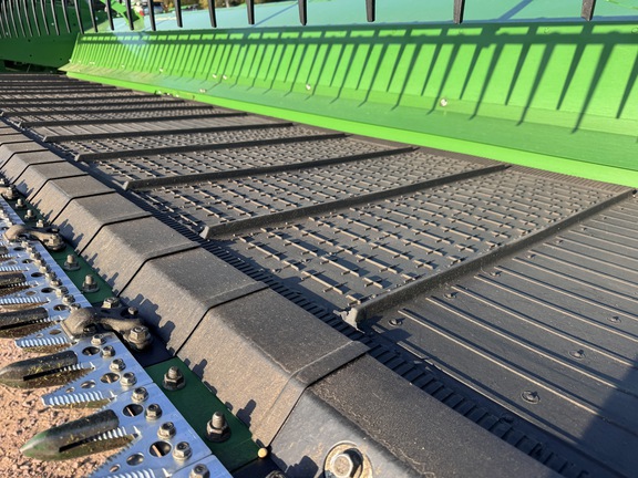 2024 John Deere RD40F Header Combine