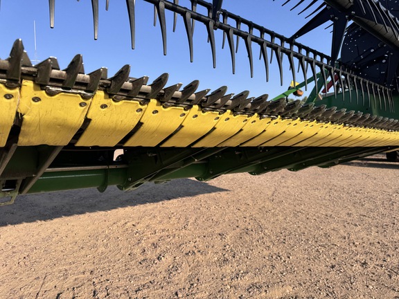 2024 John Deere RD40F Header Combine