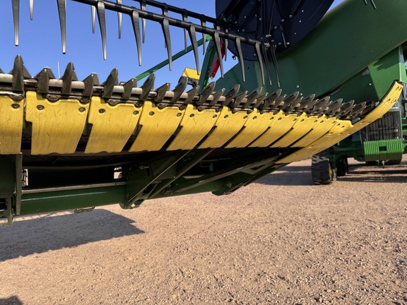 2024 John Deere RD40F Header Combine