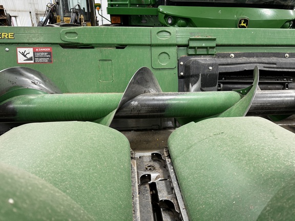 2014 John Deere 608C StalkMaster Header Corn Head