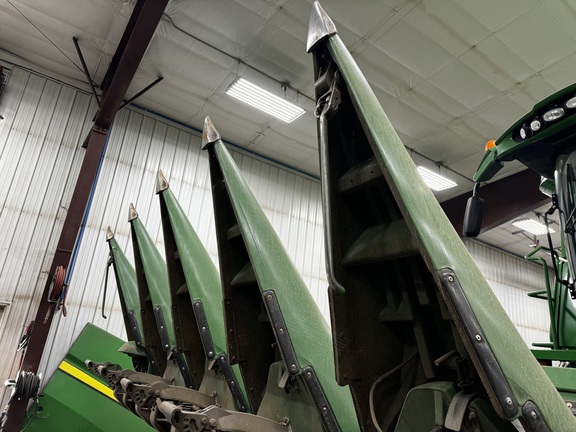 2014 John Deere 608C StalkMaster Header Corn Head