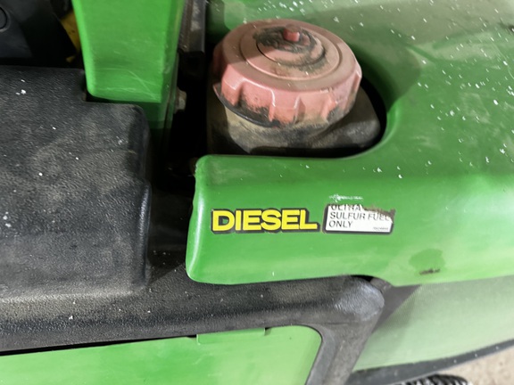 2004 John Deere 1565 Mower/Front Deck