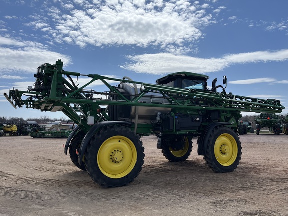 2024 John Deere 410R Sprayer/High Clearance