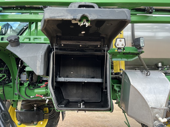 2024 John Deere 410R Sprayer/High Clearance