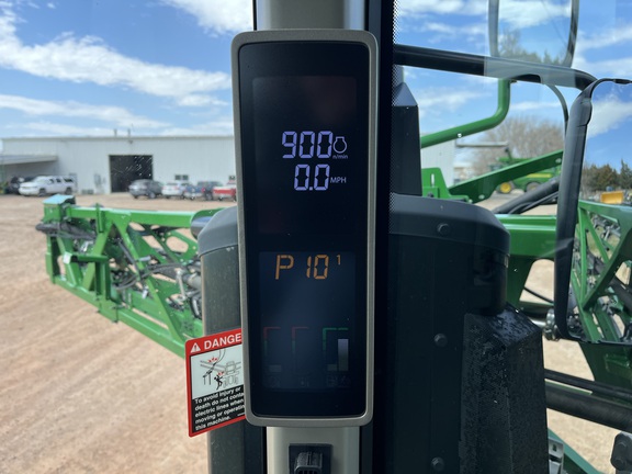 2024 John Deere 410R Sprayer/High Clearance