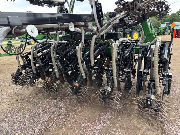 2022 Unverferth RAPTOR 2030 MT Strip Till