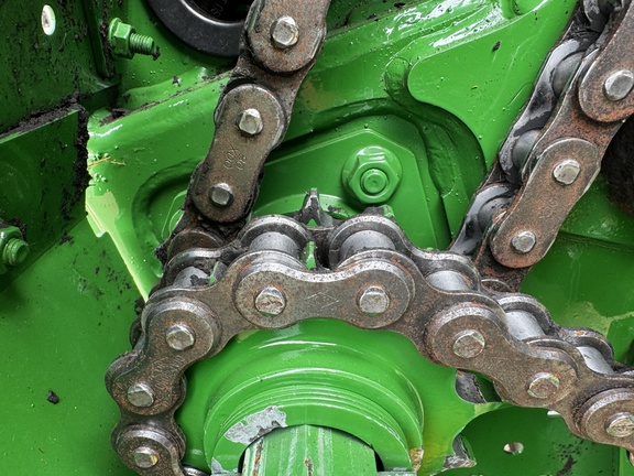 2022 John Deere 560M Baler/Round