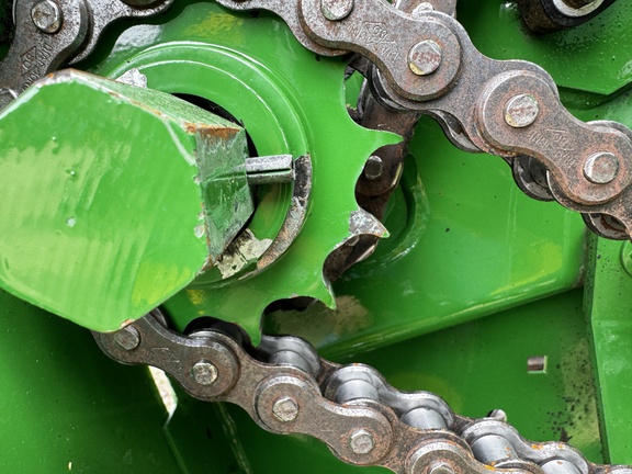 2022 John Deere 560M Baler/Round