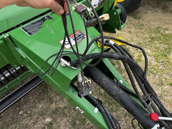 2022 John Deere 560M Baler/Round