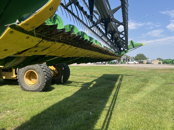 2011 John Deere 635F Header Combine