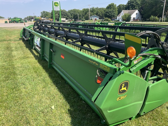 2011 John Deere 635F Header Combine