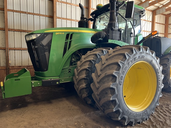 2017 John Deere 9570R Tractor 4WD