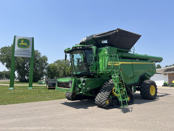 2022 John Deere X9 1100 Combine