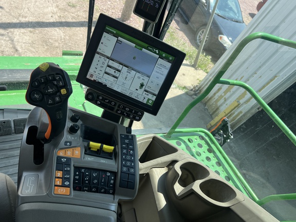 2022 John Deere X9 1100 Combine