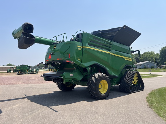 2022 John Deere X9 1100 Combine