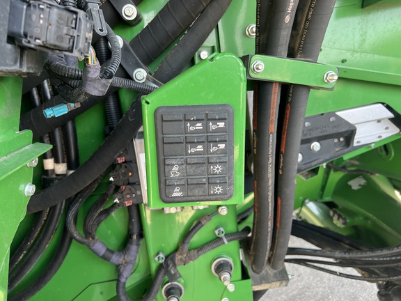 2022 John Deere X9 1100 Combine