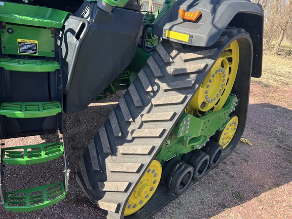 2022 John Deere 8RX 370 Tractor Rubber Track
