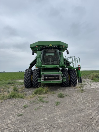 2018 John Deere S780 Combine
