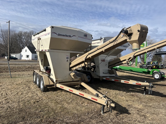 2013 Unverferth 3750 Tender