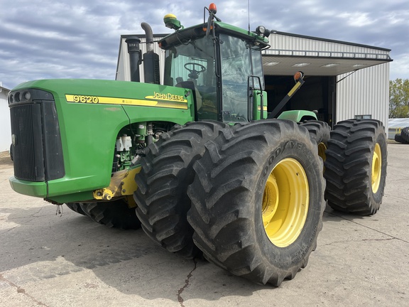 2006 John Deere 9620 Tractor 4WD