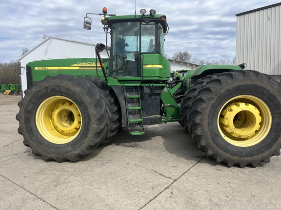 2006 John Deere 9620 Tractor 4WD
