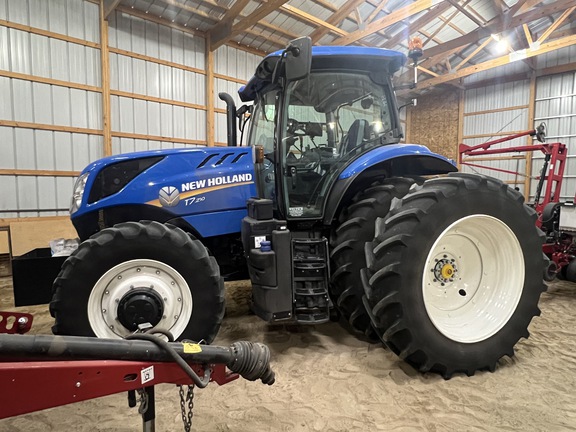 2022 New Holland T7.210 T4B Tractor