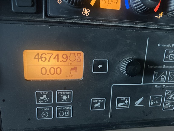 2011 John Deere 9530 Tractor 4WD