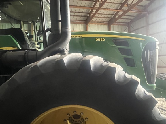 2011 John Deere 9530 Tractor 4WD