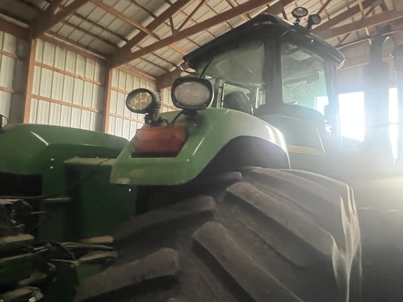 2011 John Deere 9530 Tractor 4WD