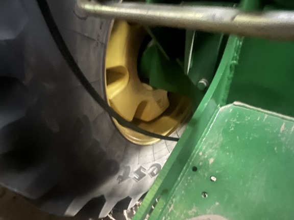 2011 John Deere 9530 Tractor 4WD