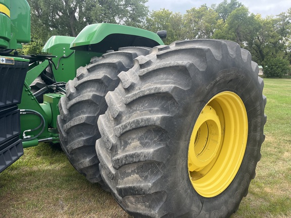 2011 John Deere 9530 Tractor 4WD
