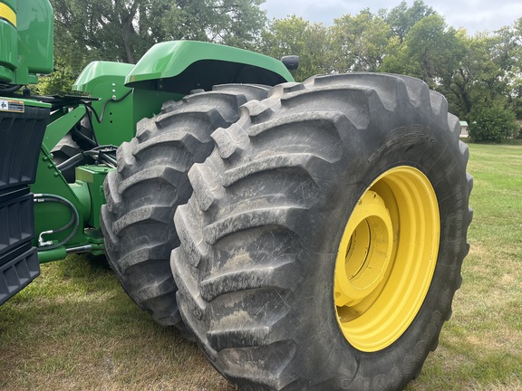 2011 John Deere 9530 Tractor 4WD