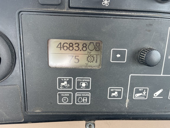 2011 John Deere 9530 Tractor 4WD