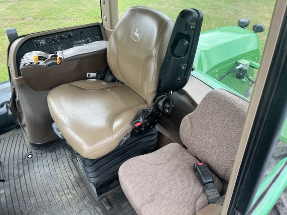 2011 John Deere 9530 Tractor 4WD