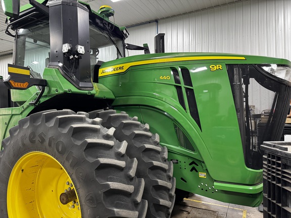2023 John Deere 9R 440 Tractor 4WD