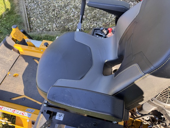 2024 Hustler Excel Raptor XD Mower/Zero Turn