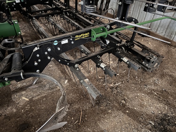 2024 John Deere 2230FH Field Cultivator